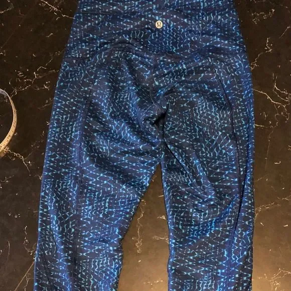 Lululemon - Picture 3 of 8